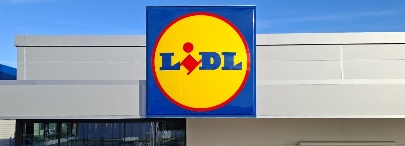 Lidl: Retail stores 300+
